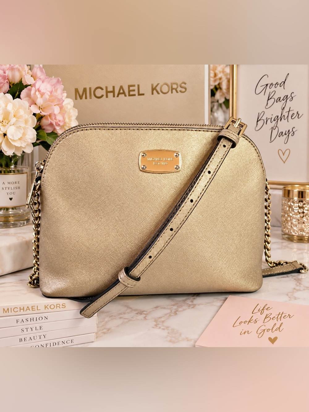 ✨ Michael Kors Cindy Large Dome Crossbody Bag – Pale Gold ✨